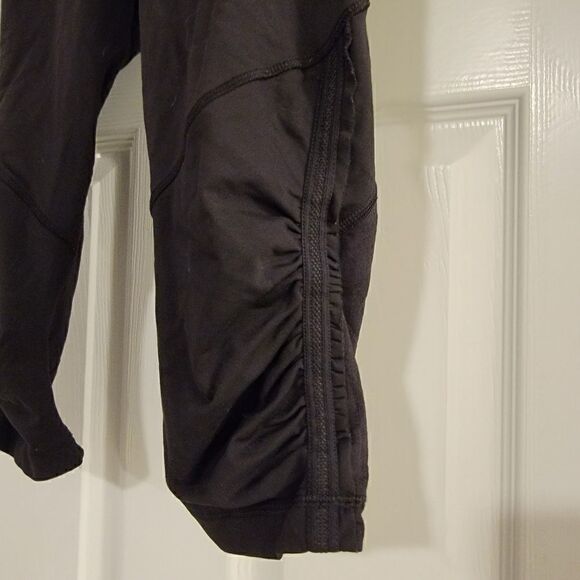 Lululemon Run For Your Life Crop Mesh Legging Size 6 - Picture 10 of 13